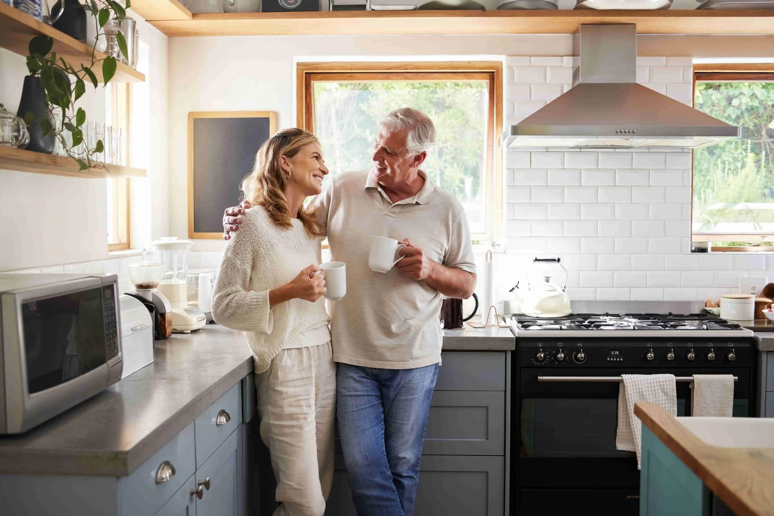 Couple dans sa cuisine