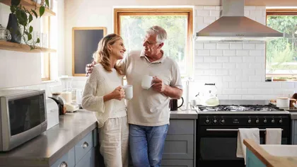 Couple dans sa cuisine